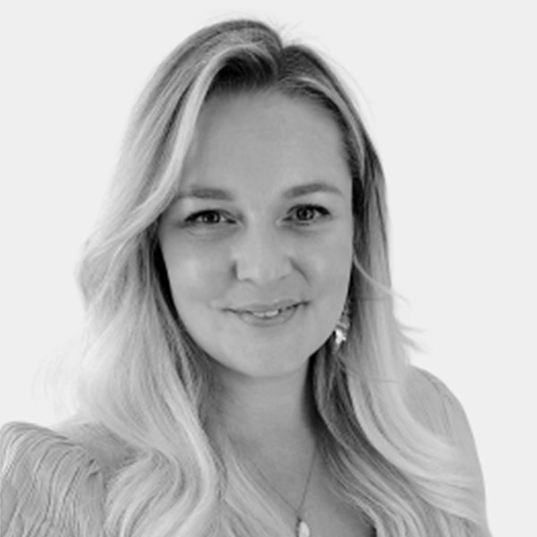 Yvonne Schönau Yvonne Schönau